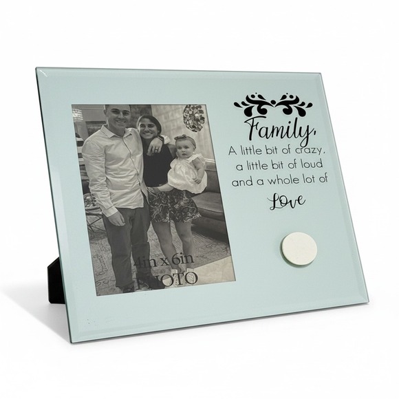 Old East Main Co. Other - Old East Main Co Glass Family Photo Frame Seafoam Green 4x6 Horizontal Tabletop